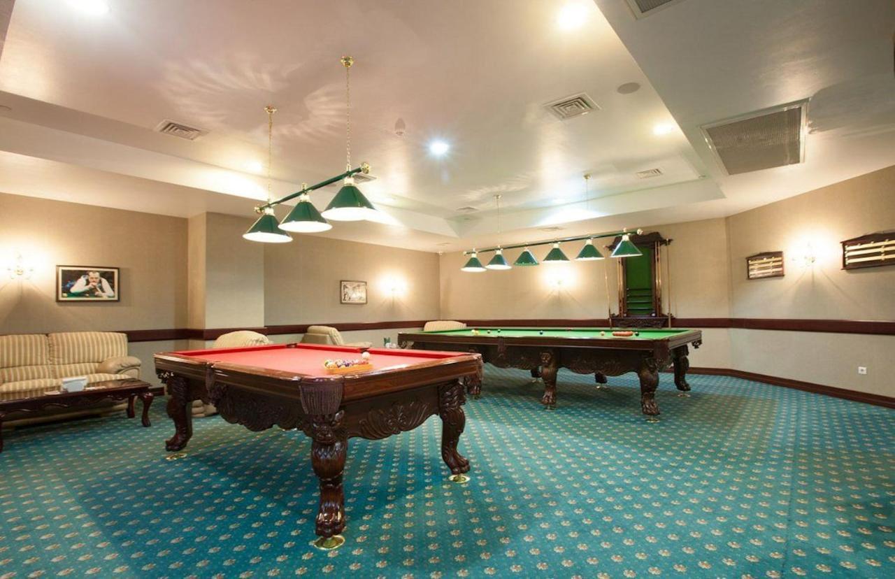 Grand Hotel Victory Актау Екстериор снимка Billiard room